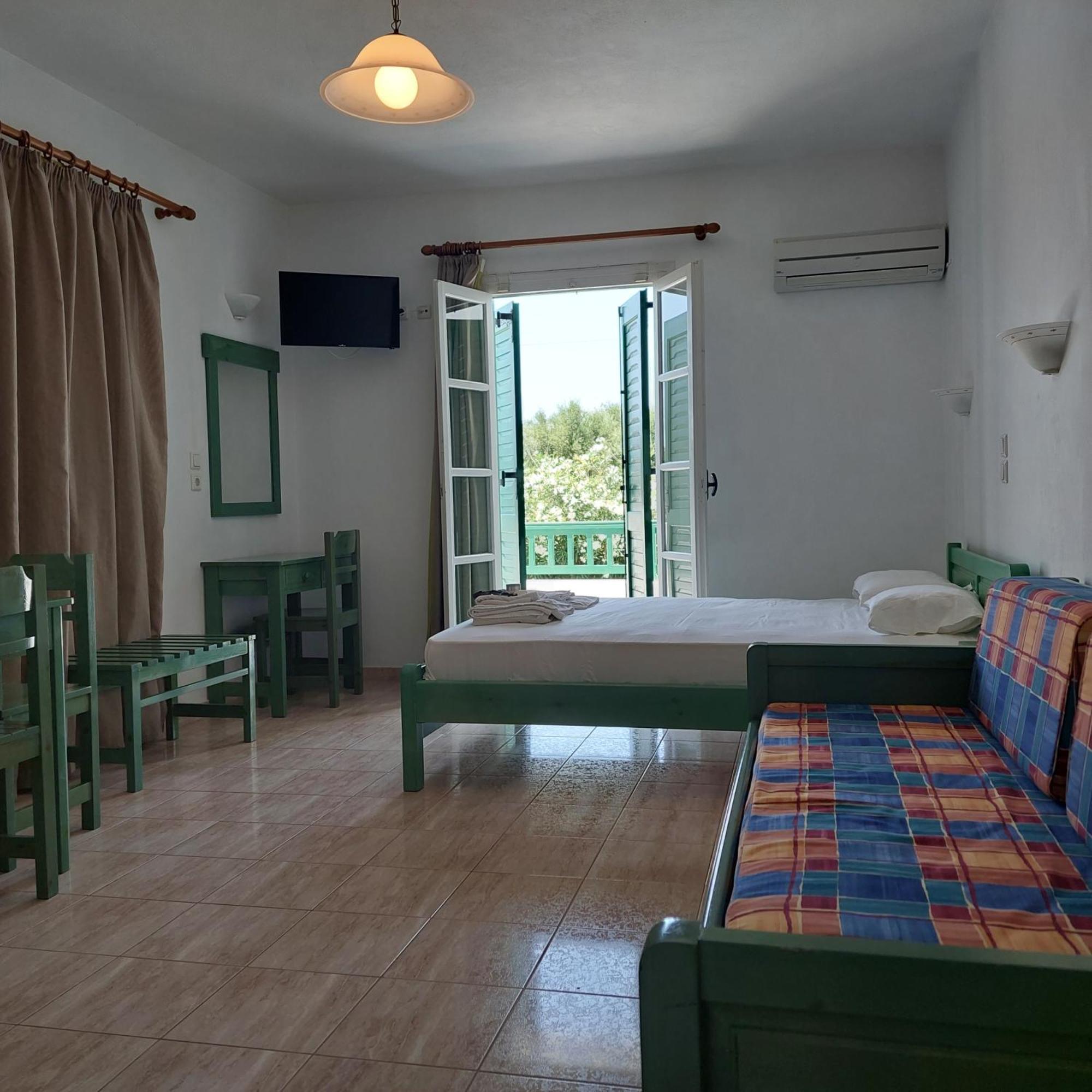 Hotel Kapari Agia Anna  Eksteriør billede